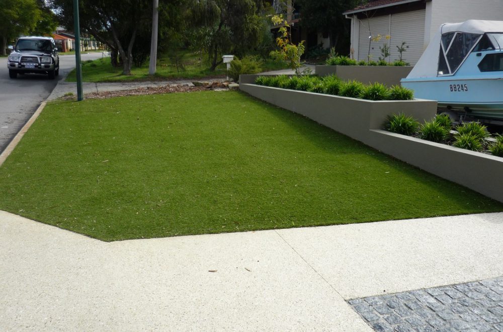 ARTIFICIAL GRASS FOR SMALL BACKYARD